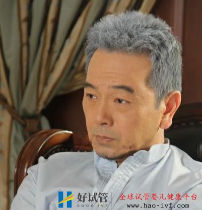 64歲張晨光曾連續四年,送謝美惠99朵玫瑰,為生子做試管嬰兒(圖3)