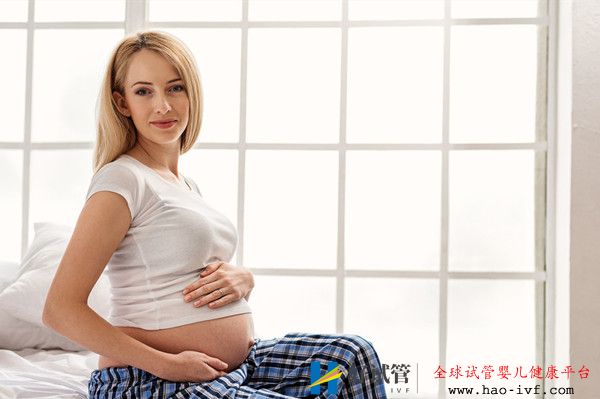 35歲以上的女性是自然懷孕還是選擇美國試管(圖1) 35歲以上的女性是自然懷孕還是選擇美國試管(圖1)